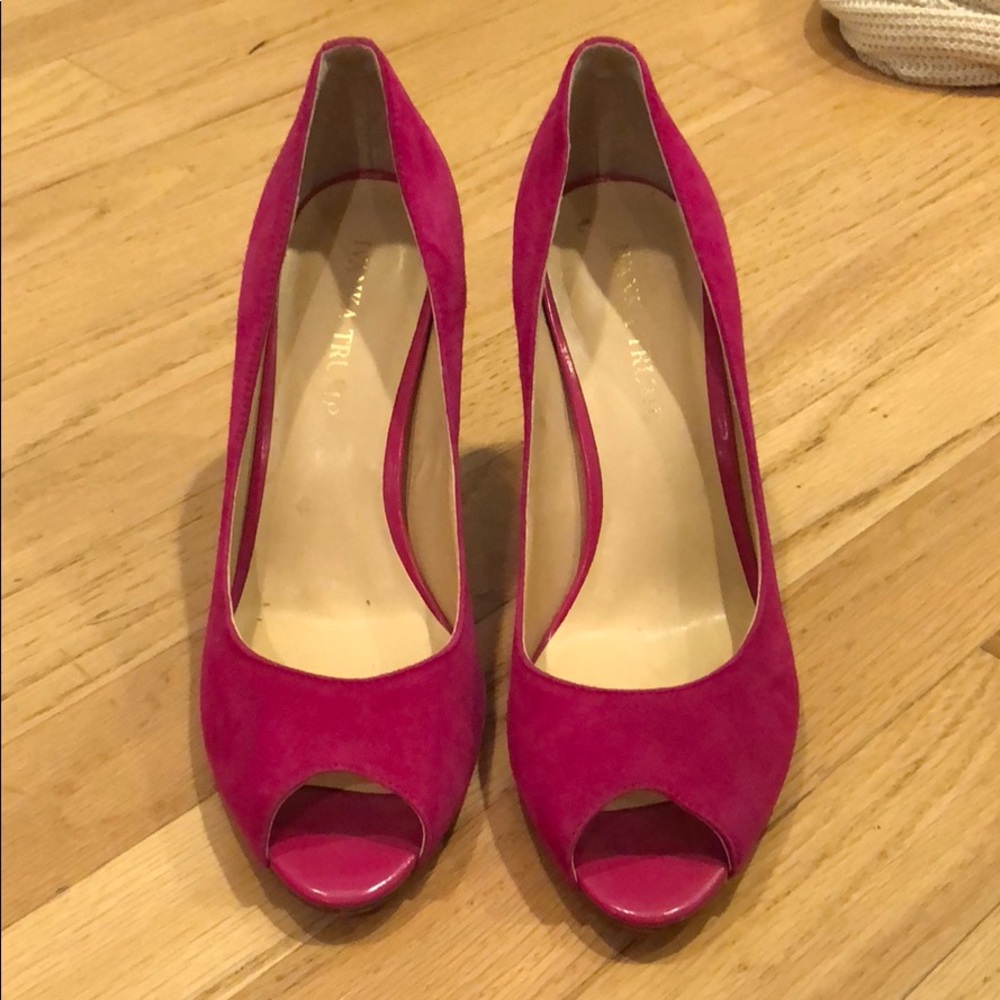 Pink ivanka trump heels